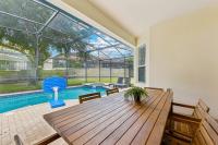 Spacious Home wPrivate PoolSpa & FREE Waterpark - Bed and Breakfast Orlando