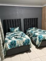 Binny's Guest House - B&B Ga-Mathako