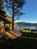 Charming waterside cottage by Lake in Seljord - B&B Seljord