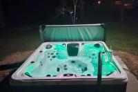 Wilderness Retreat on Crooked Creek, Lake Sinclair - B&B Eatonton