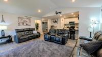 Modern Comfort - B&B Des Moines