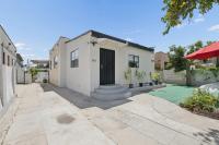 Cozy Atwater Village Retreat - Walk to Shops & Dining - B&B Los Angeles