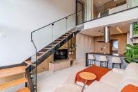 Apto. em Cond. c/ Vista p/ Cidade SKY2705 - B&B Itajaí