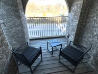 2 BDR with Free Parking! 2M to Broadway! - B&B Nashville