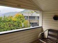 Big Central House with Balcony - Mountain Views - Free Parking - Ferienwohnung Voss