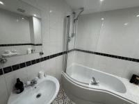 Modern 1-bed apartments in Central Leeds - B&B Leeds