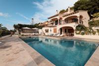 La Casa Calma - L Alfas del Pi - uitzicht op zee - B&B Carbonera