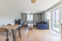 Modern 2BDR Home Near Elizabeth Line and Heathrow - B&B Hayes