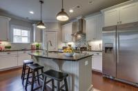 Spacious 4 King Room Belmont Home 2 Living Rooms Walk to Belmont & Vanderbilt Large Dining Table Smart TVs Parking 24 Hr Hospitality Near Music Row & The Gulch 2 miles to Broadway - Chambres d'hôtes Nashville