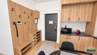 Happy Residence - Modern Apartment with Private Underground Parking - B&B Craiova