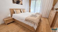 Happy Residence - Modern Apartment with Private Underground Parking - B&B Craiova