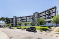 Marina Park | Outdoor Pool | Garage | Balcony - B&B Lagos