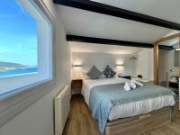 AG Casa Totoia en playa de Malpica, Galicia - B&B Malpica