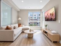 Stylish Hollywood Stay with Balcony, Gym & Laundry - Ferienwohnung Los Angeles