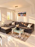 Apartamento de 3 dormitorios con balcón