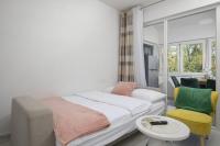 Apartamento de 1 dormitorio con balcón
