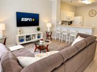 Your Cozy 3 BD Home w Private Hot Tub - B&B Kissimmee