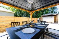 Gather & Stay • Backyard Retreat • KCI & Weston - Bed and Breakfast Platte City