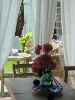 Garden House - Bed and Breakfast Velíka