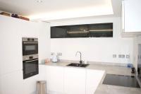 Bright 1 Bedroom City Centre Home with Historic Twist - Ferienwohnung Edinburgh