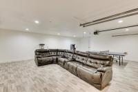 Impressive 5BR 3,5BA Holiday Home with Pool, Game Room & Cinema Room - Bed and Breakfast Irving
