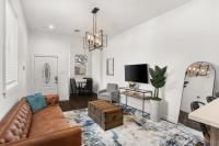 Stylish 3BR Villa in a Central Location - B&B New Orleans