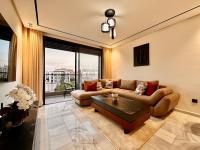 Cozy Studio in France-Ville, Balcony with No Overlooking Neighbors - B&B Marouf