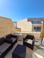 SANNAT HEIGHTS Penthouse 22 - Bed and Breakfast Sannat