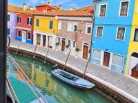 Queen Home Serena Burano - B&B Venice