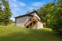 Flo Ride Chalet Hot tub Woodland viewsOn the Back 40 trail - Chambres d'hôtes Bella Vista