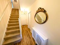 4 Beds, Private Parking, 3 Showers, 4 Toilets - B&B Nantwich
