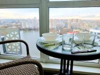 Видові Апартаменти поруч з метро Позняки Харьковская Ревуцкого - B&B Kyiv