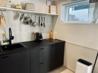 New Cozy Basement Studio Apartment - B&B Rødovre Municipality