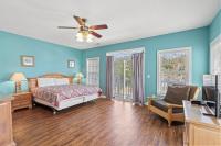 Oversized 5 Bedroom Beach Home with Private Pool! Sleeps 22 Guests! Ocean Breeze Cottage 705 Unit 1 - Ferienwohnung Myrtle Beach