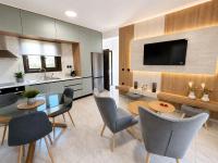 Karadinos Apartment - B&B Stỳlos