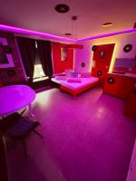Analog Red Apartment - B&B Poznan