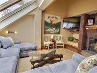 SunBear-Ski on Ski off, Pool, HotTub, Game Room! - B&B Killington