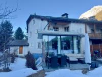 Alpine Home with Lounge - 10 min from St Moritz - B&B Ponte Campovasto