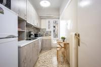 Acropolis Steps Retreat 2 Bedroom Apartment by WeHost Athens - B&B Atenas