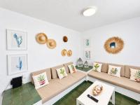 1The Best Location - Las Americas & Parking - Bed and Breakfast Playa de las Américas