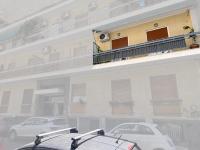 Cozy & Connected, Walk to Culture, Metro in Minutes - Chambres d'hôtes Athènes