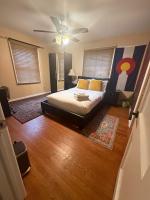 Sunny Bright Room in Pentagon City - Walk to METRO - Chambres d'hôtes Arlington