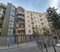 Comfort Stay-Private Apartment Near Barcelona, Airport - B&B Cornellà de Llobregat