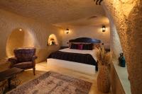 Deluxe Queen Suite