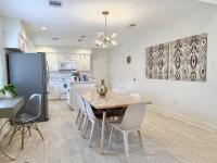 Super Cozy Entire House ABL Near Downtown - Book Now !! - Bed and Breakfast Katy