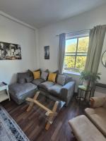 Modern 2BD Apartment with Free Parking and Fast Wi Fi - Ferienwohnung Southampton