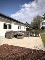 Hochland - Neubau mit Terrasse - Bed and Breakfast Drolshagen