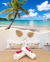 Superbe Bungalow à 2min à pied de la plage des Trois-Îlets - B&B Les Trois-Îlets