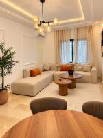 TNG 2CH Salon & 2SDB 1 min de la gare TGV-fibre optique-parking - B&B Tangeri