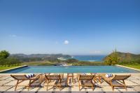 NEW! Luxury 3-Bedroom Villa with Breathtaking Views - B&B Selongbelanak